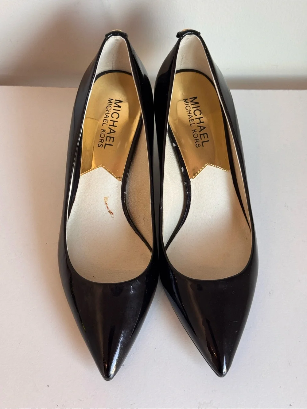 Michael Kors Flex Kitten Pumps Sz 6 Pointed Toe Kitten Heel Black Patent Leather